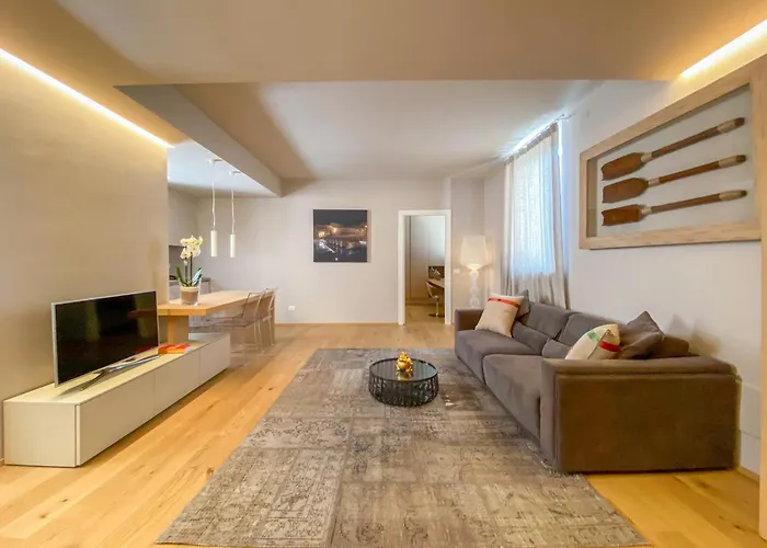 Time To Be - Luxury Apartments Centro Storico